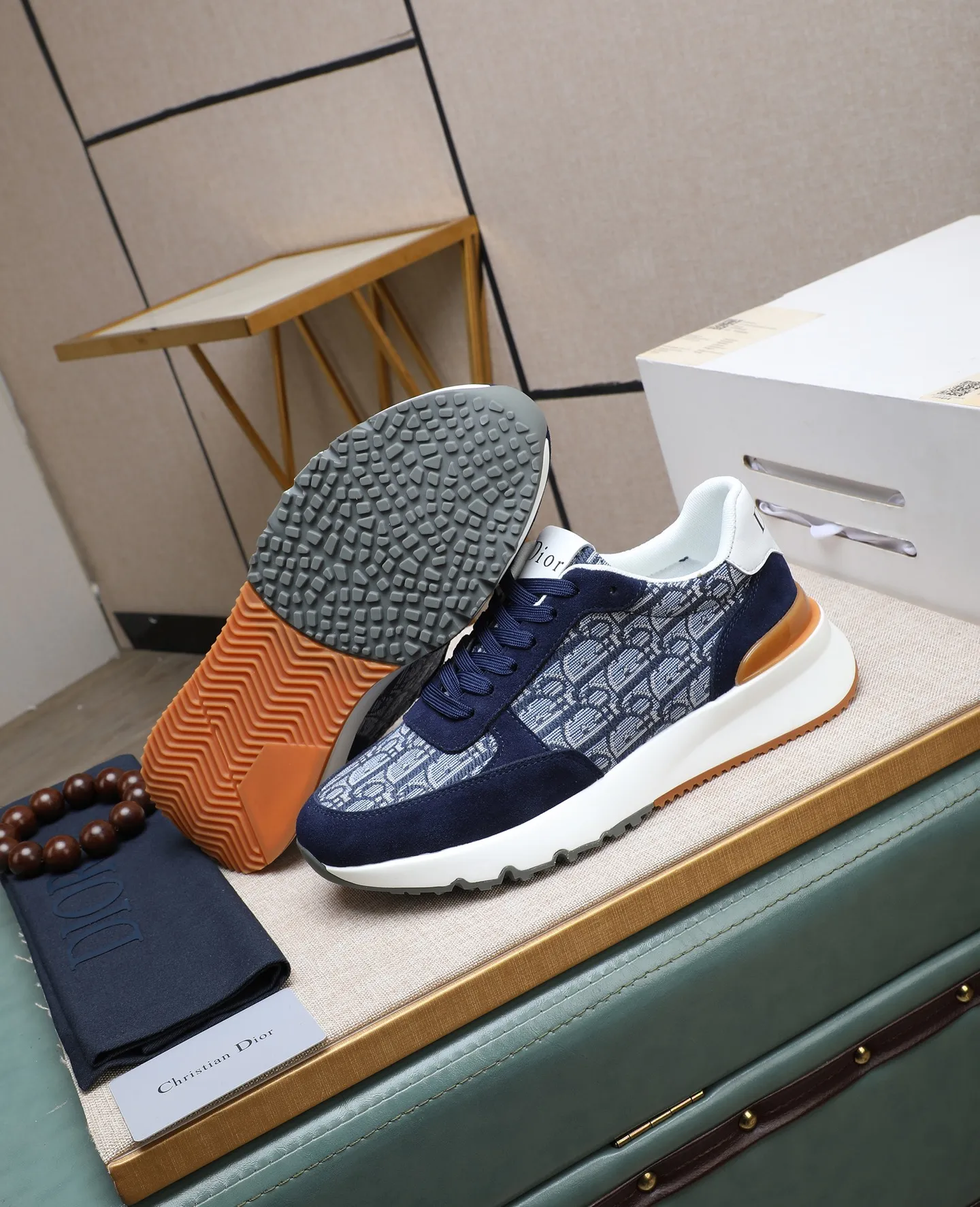 Men's men's shoes💰460 🌹🌹[Dior] latest model🙈original replica! 👟👟👟You can go to the top-notch workmanship. The upper is made of Italian 🇮🇹imported cowhide. The mesh lining is suitable for travel. The original replica outsole makes it suitable for all kinds of travel, showing low-key luxury. Let quality speak for itself. Color: Size: 38-44